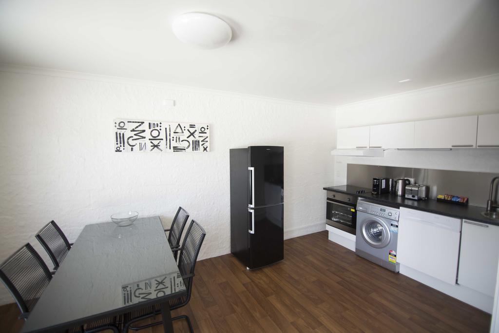 Siesta Central Apartments Sale Oda fotoğraf